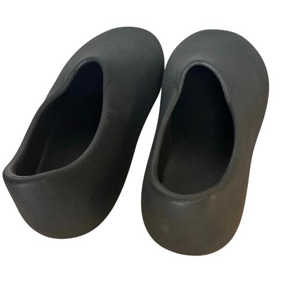 Yeezy Slides Slippers YZY SL-01 Black Size 4 - New - Picture 8 of 11